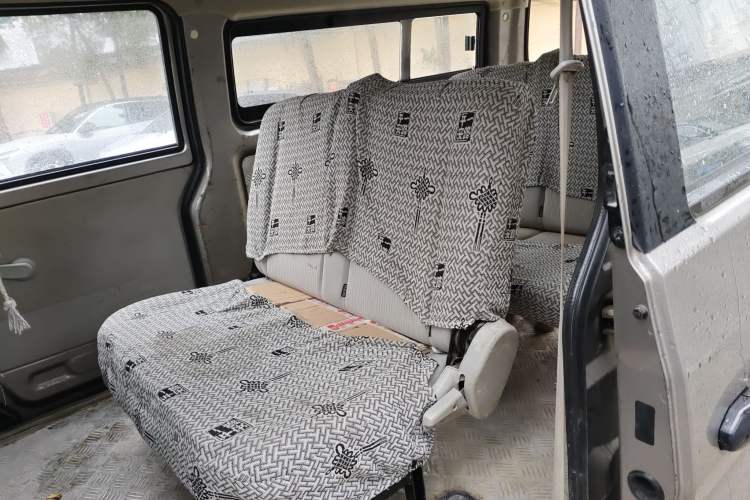 Used Jinbei New Hiace X30L 2019 1.5L Wealth Edition China VI SWC15M Left Rear Seat