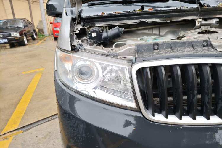 Used Jinbei New Hiace X30L 2019 1.5L Wealth Edition China VI SWC15M Right Front Headlight