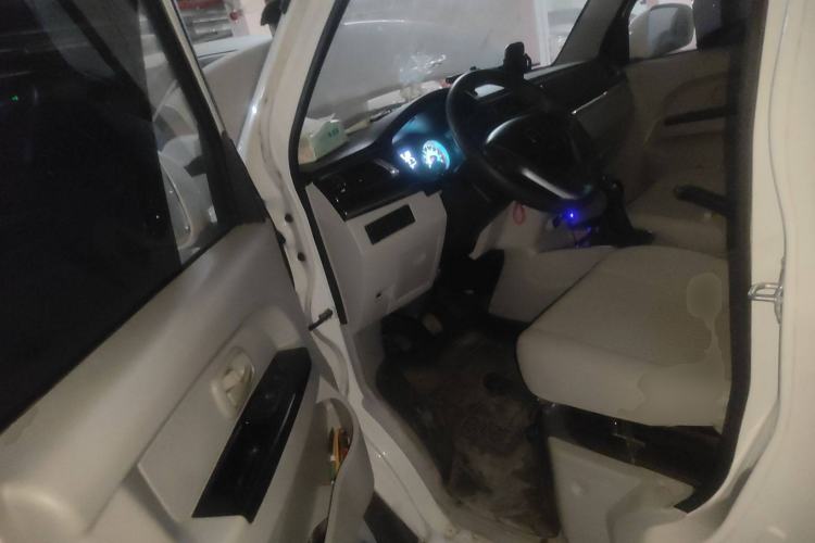 Used Jinbei New Hiace X30L 2019 1.5L Wealth Edition China VI SWC15M Driver Seat