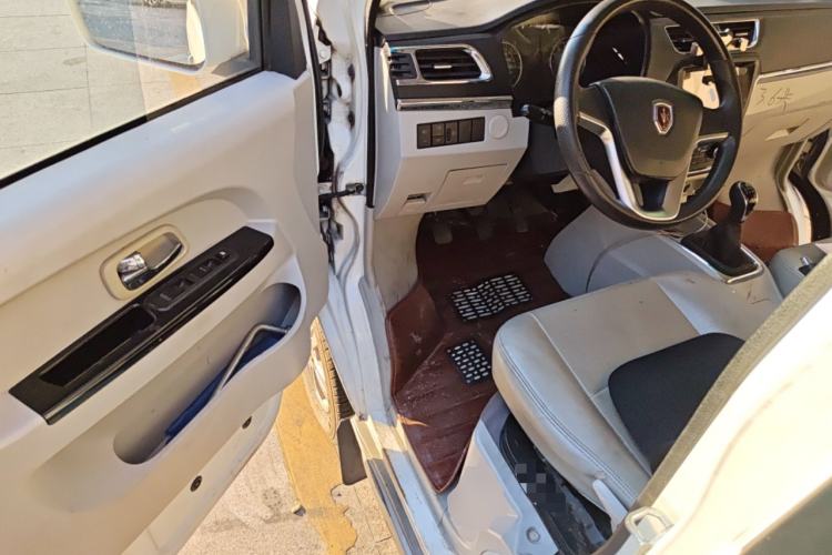 Used Jinbei New Hiace X30L 2019 1.5L Wealth Edition China VI SWC15M Driver Seat
