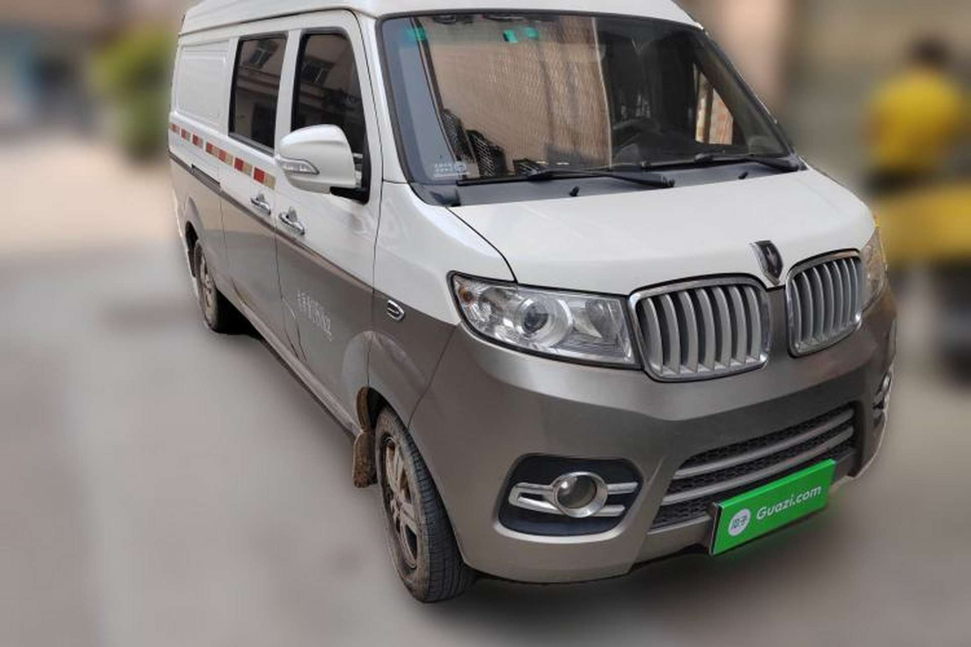 Used Jinbei New Hiace X30L  Front Right 45 Deg
