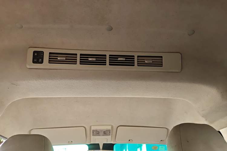 Used Jinbei New Hiace X30L 2019 1.5L Wealth Edition China VI SWC15M Headliner
