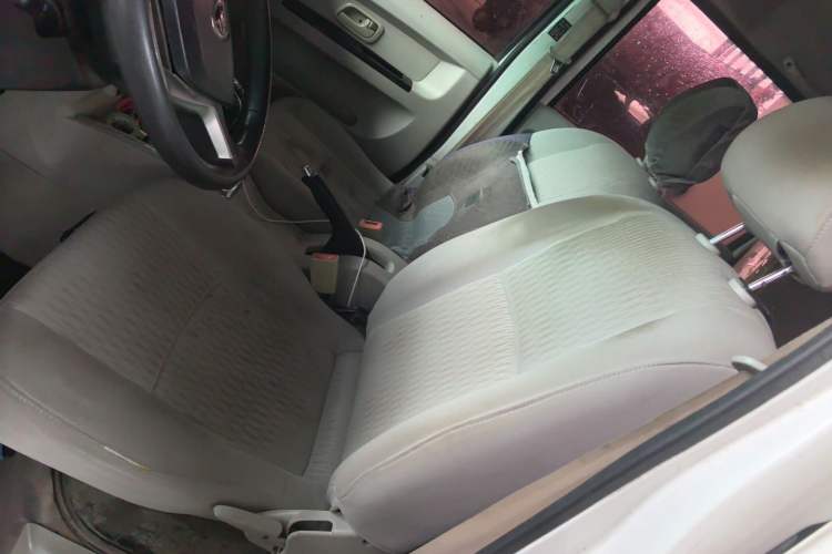 Used Jinbei New Hiace X30L  Left Front Seat