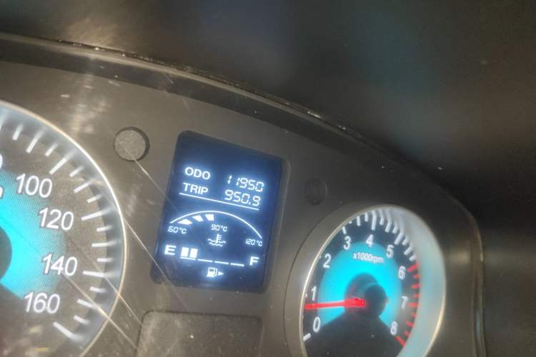 Used Jinbei New Hiace X30L 2019 1.5L Wealth Edition China VI SWC15M Odometer Close Up