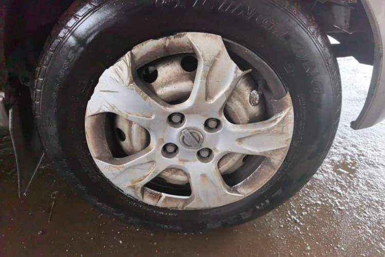 Used Jinbei New Hiace X30L  Right Front Wheel Hub