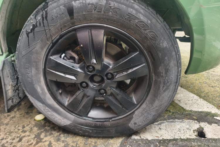 Used Jinbei New Hiace X30L 2019 1.5L Van Business Edition China VI SWC15M Right Front Wheel Hub