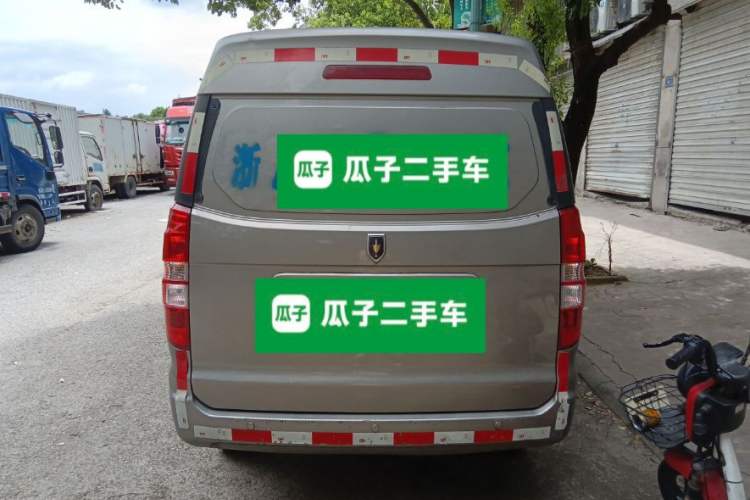 Used Jinbei New Hiace X30L 2019 1.5L Cargo Van Wealth Edition China VI SWC15M Exterior 4