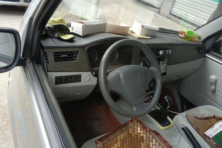 Used Jinbei New Hiace X30L 2019 1.5L Cargo Van Wealth Edition China VI SWC15M Interior 2
