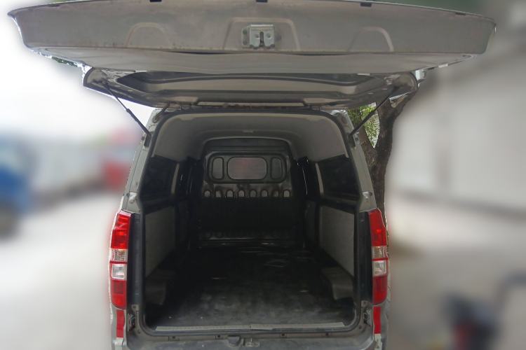 Used Jinbei New Hiace X30L 2019 1.5L Cargo Van Wealth Edition China VI SWC15M Trunk