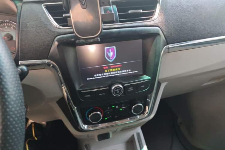 Used Jinbei New Hiace X30L 2019 1.5L Wealth Edition China VI SWC15M Audio And AC Panel