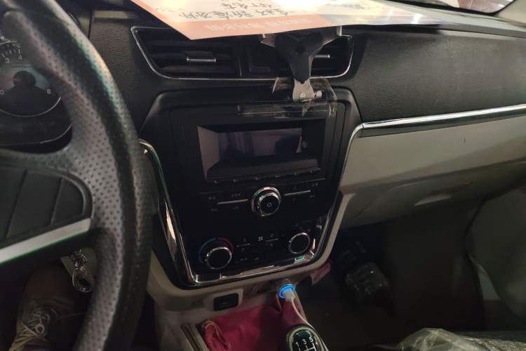 Used Jinbei New Hiace X30L 2019 1.5L Wealth Edition China VI SWC15M Audio And AC Panel