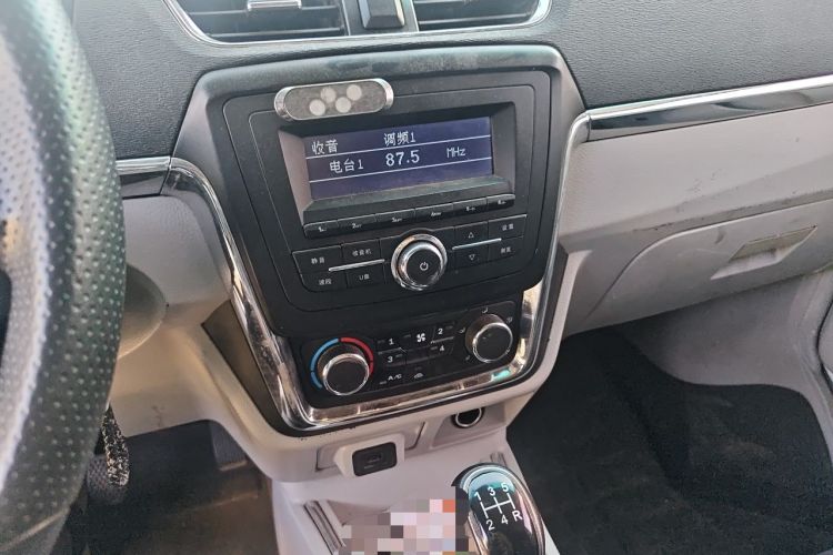 Used Jinbei New Hiace X30L 2019 1.5L Cargo Van Wealth Edition China VI SWC15M Audio And AC Panel