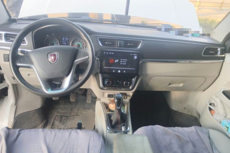 Used Jinbei New Hiace X30L 2019 1.5L Cargo Van Wealth Edition China VI SWC15M Center Console