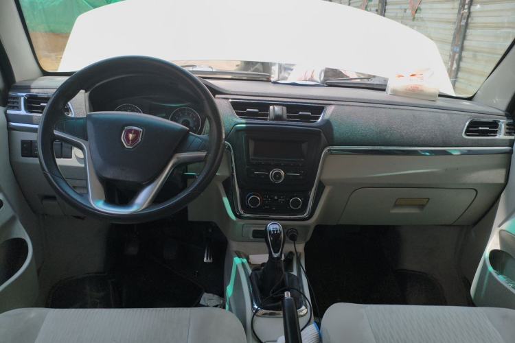 Used Jinbei New Hiace X30L 2019 1.5L Wealth Edition China VI SWC15M Center Console