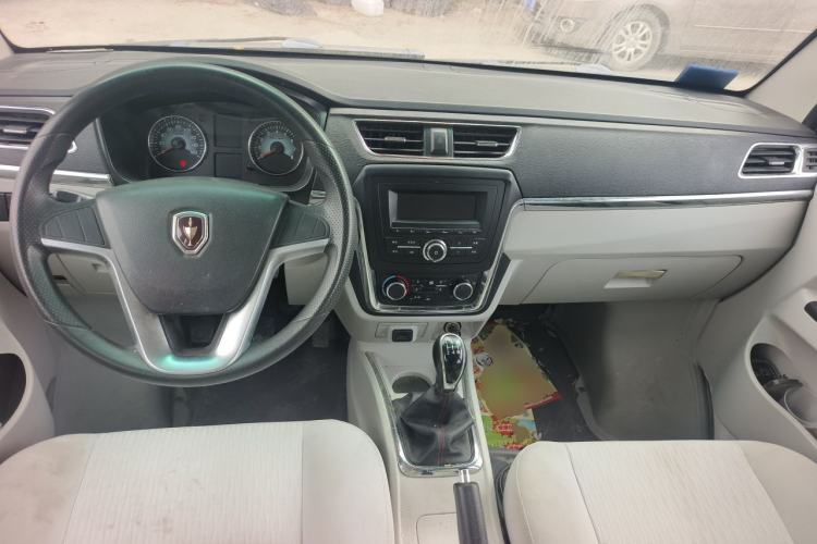 Used Jinbei New Hiace X30L 2019 1.5L Cargo Van Wealth Edition China VI SWC15M Center Console