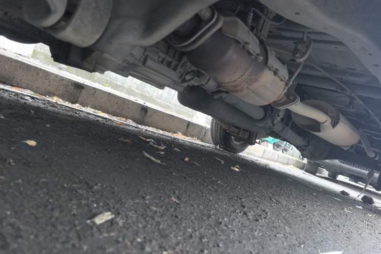 Used Jinbei New Hiace X30L 2019 1.5L Wealth Edition China VI SWC15M Chassis Front Left