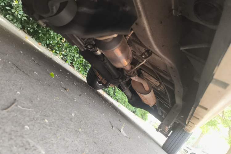 Used Jinbei New Hiace X30L 2019 1.5L Wealth Edition China VI SWC15M Chassis Front Left