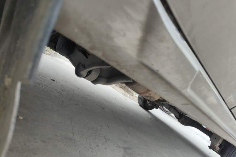 Used Jinbei New Hiace X30L 2019 1.5L Business Edition China VI SWC15M Chassis Front Left
