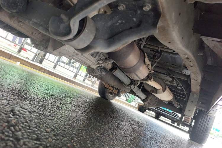 Used Jinbei New Hiace X30L  Chassis Front Left