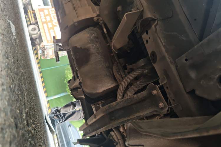 Used Jinbei New Hiace X30L 2019 1.5L Van Business Edition China VI SWC15M Chassis Front Right