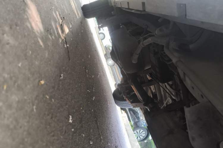 Used Jinbei New Hiace X30L 2019 1.5L Wealth Edition China VI SWC15M Chassis Front Right