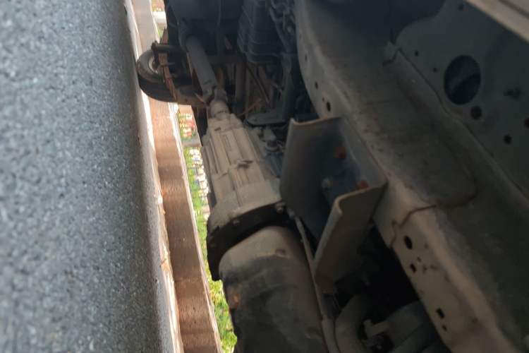 Used Jinbei New Hiace X30L 2019 1.5L Wealth Edition China VI SWC15M Chassis Front Right