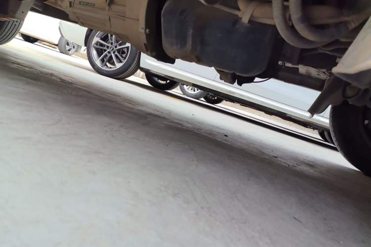 Used Jinbei New Hiace X30L 2019 1.5L Cargo Van Wealth Edition China VI SWC15M Chassis Front Right