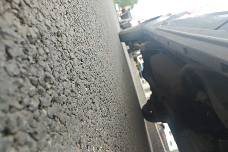 Used Jinbei New Hiace X30L 2019 1.5L Cargo Van Wealth Edition China VI SWC15M Chassis Front Right