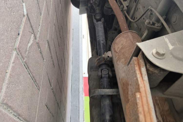Used Jinbei New Hiace X30L  Chassis Rear Left