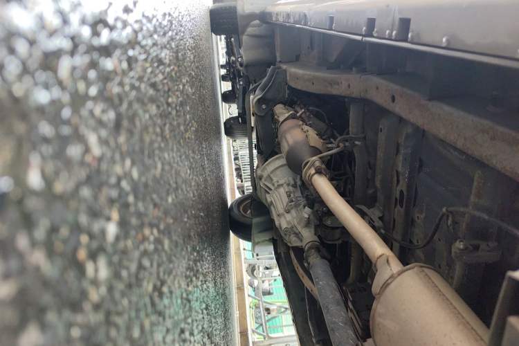 Used Jinbei New Hiace X30L  Chassis Rear Left