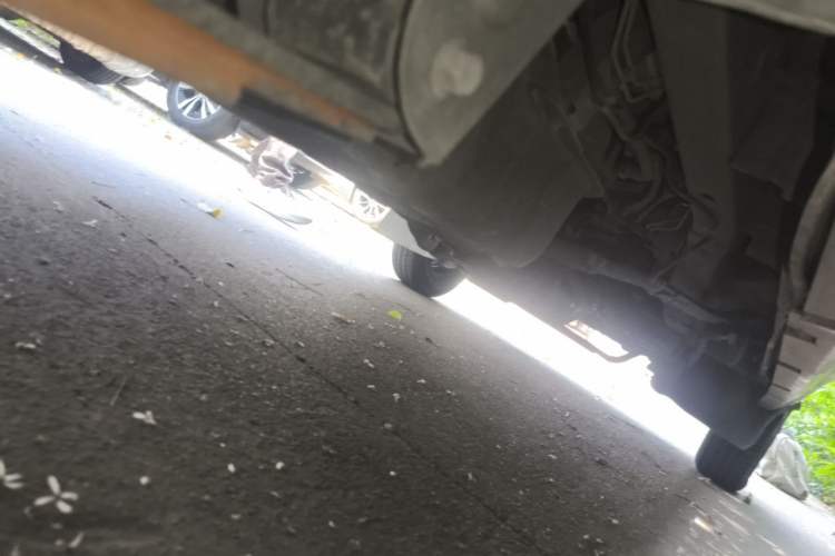 Used Jinbei New Hiace X30L 2019 1.5L Wealth Edition China VI SWC15M Chassis Rear Right