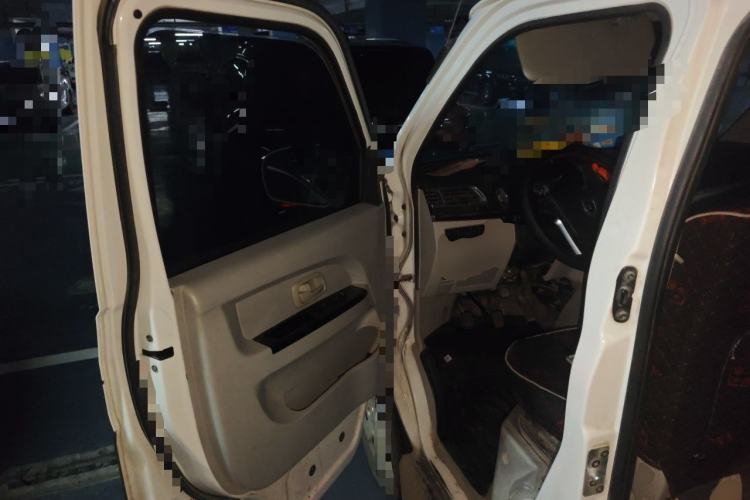 Used Jinbei New Hiace X30L 2019 1.5L Wealth Edition China VI SWC15M Driver Seat