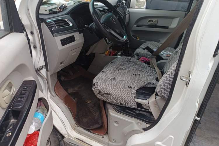 Used Jinbei New Hiace X30L 2019 1.5L Wealth Edition China VI SWC15M Driver Seat