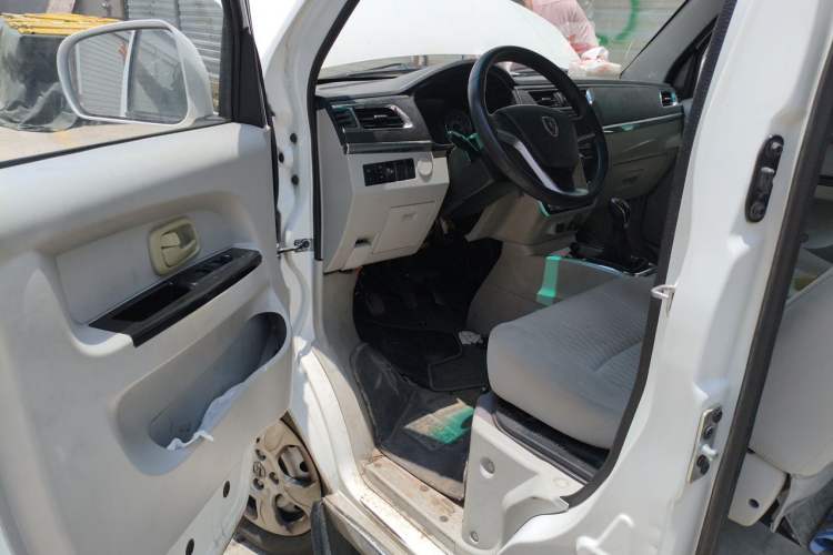Used Jinbei New Hiace X30L 2019 1.5L Wealth Edition China VI SWC15M Driver Seat