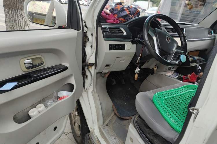 Used Jinbei New Hiace X30L 2019 1.5L Business Edition China VI SWC15M Driver Seat