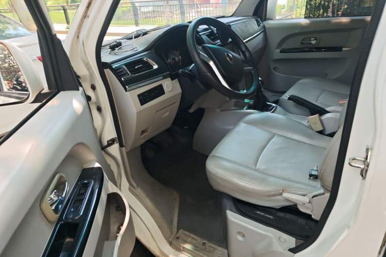 Used Jinbei New Hiace X30L 2019 1.5L Wealth Edition China VI SWC15M Driver Seat