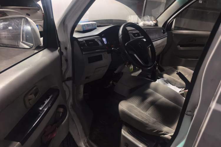 Used Jinbei New Hiace X30L 2019 1.5L Cargo Van Wealth Edition China VI SWC15M Driver Seat