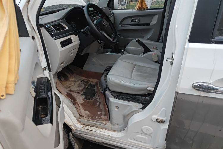 Used Jinbei New Hiace X30L 2019 1.5L Wealth Edition China VI SWC15M Driver Seat