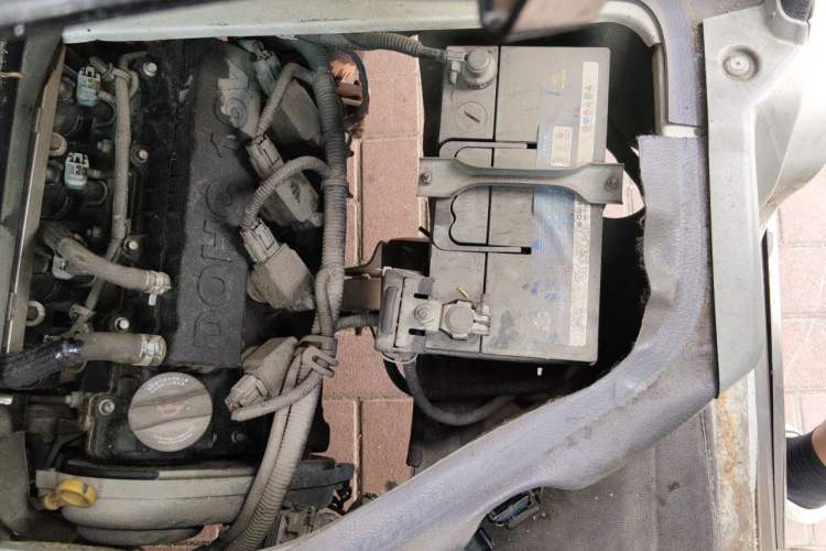 Used Jinbei New Hiace X30L  Engine Bay Left