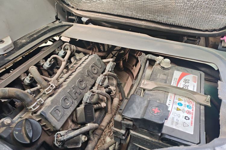 Used Jinbei New Hiace X30L 2019 1.5L Van Business Edition China VI SWC15M Engine Bay Left