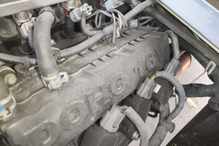 Used Jinbei New Hiace X30L 2019 1.5L Wealth Edition China VI SWC15M Engine Bay Left