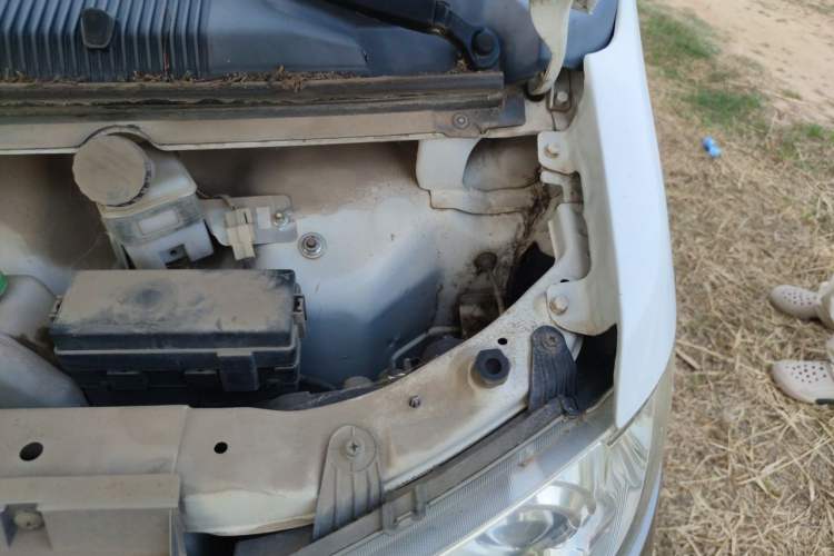 Used Jinbei New Hiace X30L  Engine Bay Left
