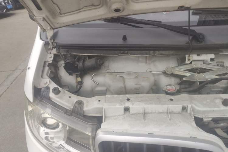 Used Jinbei New Hiace X30L 2019 1.5L Wealth Edition China VI SWC15M Engine Bay Right