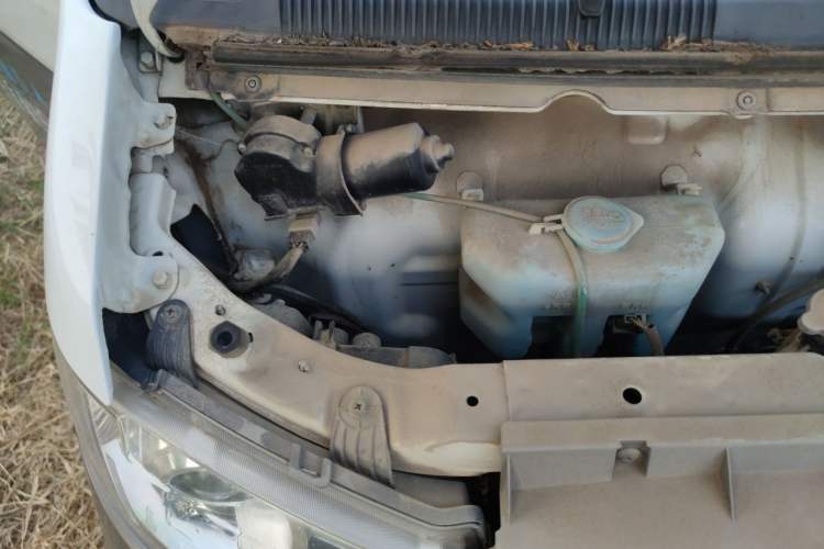 Used Jinbei New Hiace X30L  Engine Bay Right