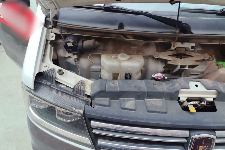 Used Jinbei New Hiace X30L 2019 1.5L Cargo Van Wealth Edition China VI SWC15M Engine Bay Right