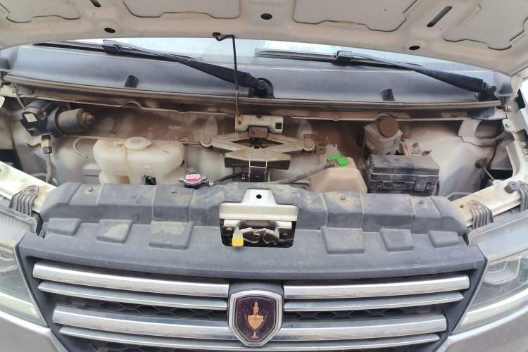 Used Jinbei New Hiace X30L 2019 1.5L Cargo Van Wealth Edition China VI SWC15M Engine Bay