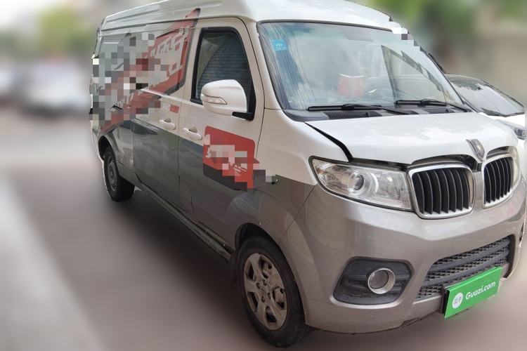 Used Jinbei New Hiace X30L  Front Right 45 Deg