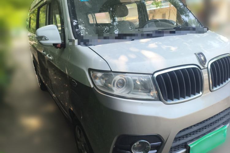 Used Jinbei New Hiace X30L 2019 1.5L Wealth Edition China VI SWC15M Front Right 45 Deg