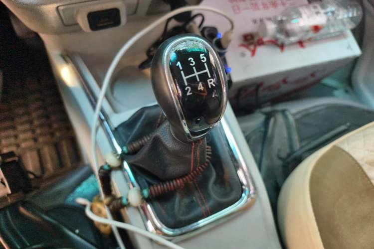 Used Jinbei New Hiace X30L 2019 1.5L Cargo Van Wealth Edition China VI SWC15M Gear Lever