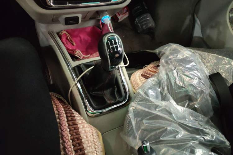 Used Jinbei New Hiace X30L 2019 1.5L Wealth Edition China VI SWC15M Gear Lever